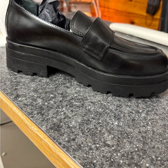 Classic Black Loafers for Women - Picture 3 of 3